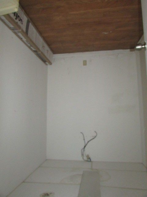 1079 S Lake Dr, Prestonsburg, KY 41653